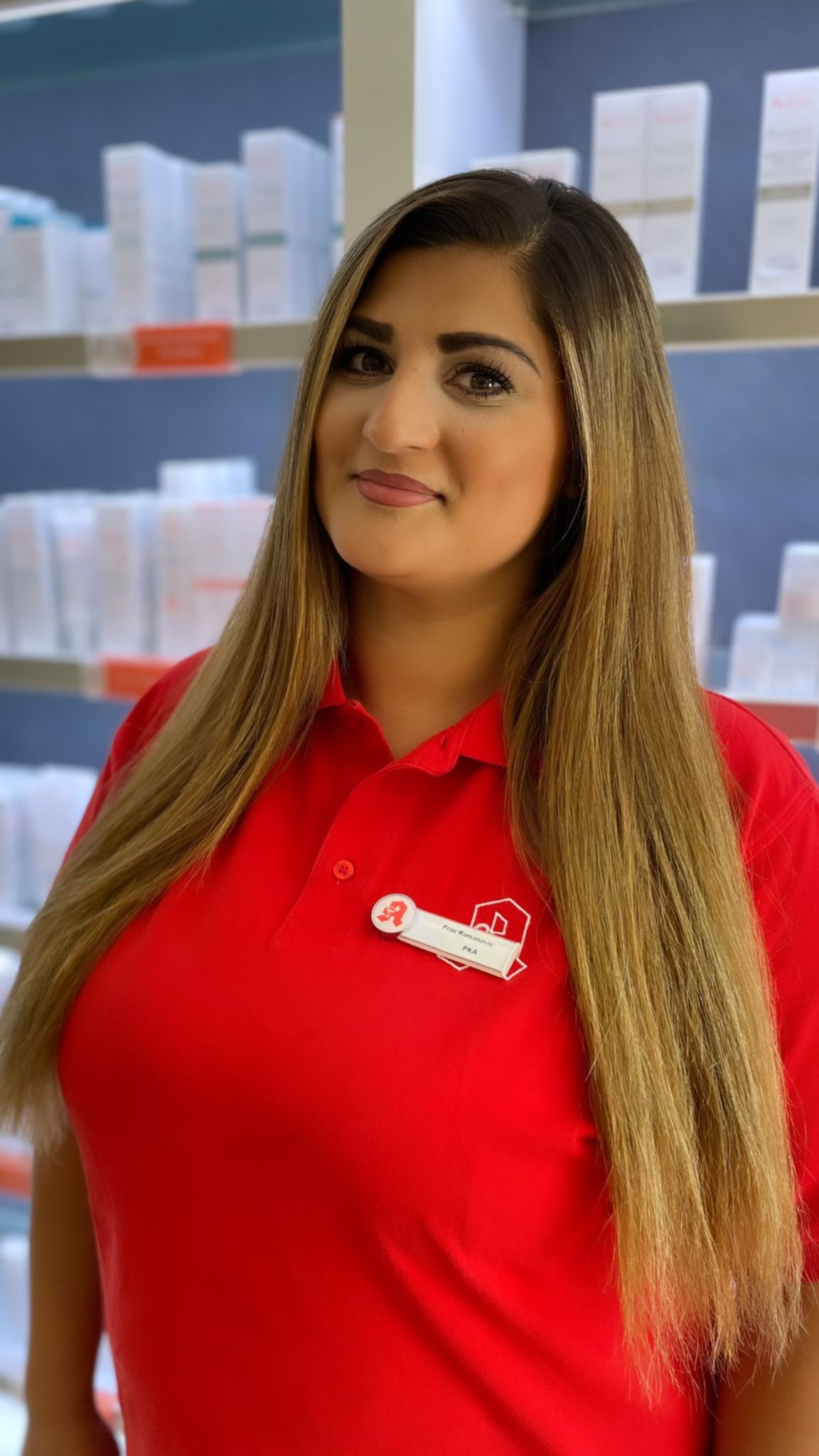 Frau Ramanovic, Pharmazeutisch-kaufmännische Assistentin